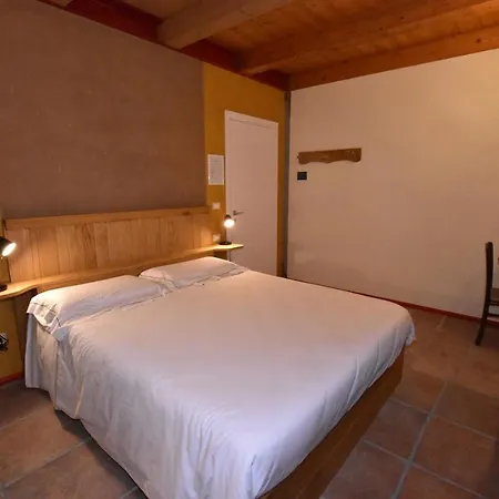 Alpuntogiusto Bed & Breakfast Peveragno