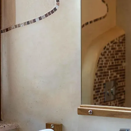 فندق مبيت وإفطار Alpuntogiusto